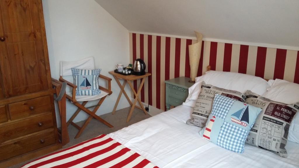 Cambridge House Guest House Eastbourne Rum bild