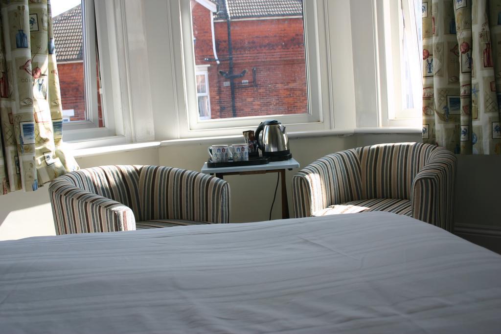 Cambridge House Guest House Eastbourne Rum bild