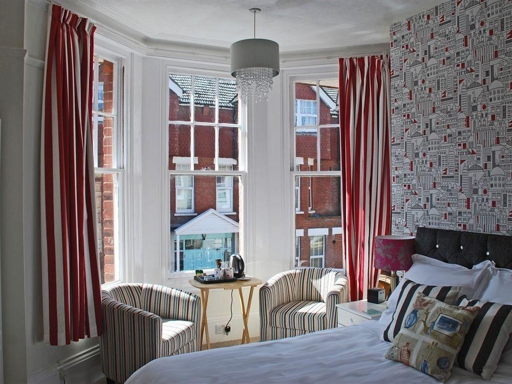 Cambridge House Guest House Eastbourne Exteriör bild